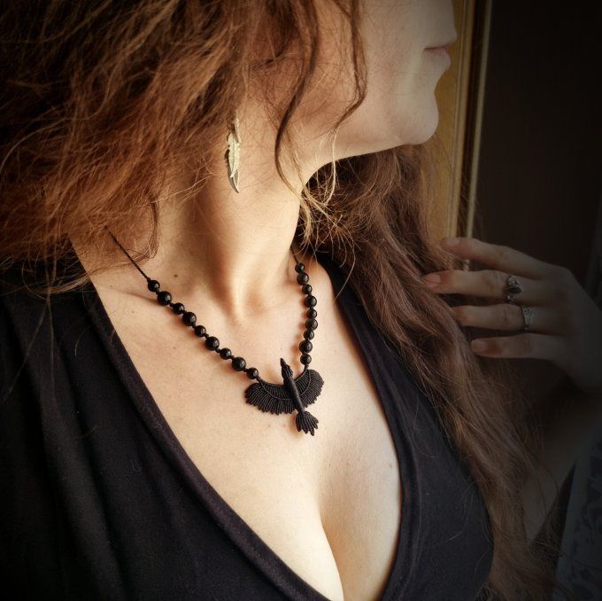 Minuit - Le corbeau protecteur