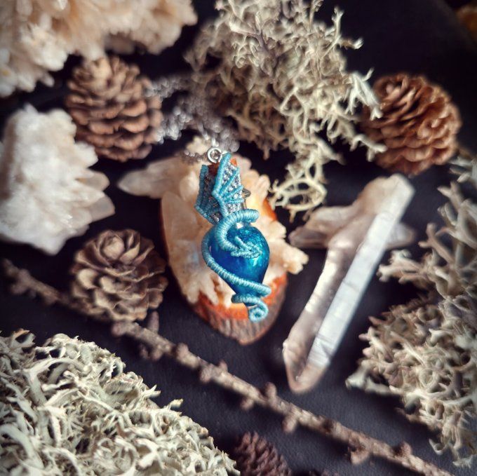 Talisman Dragon sur fiole - Ice